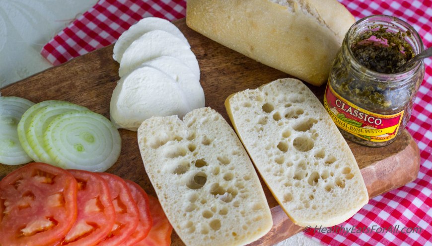 Mozzarella Pesto Panini Sandwich-1